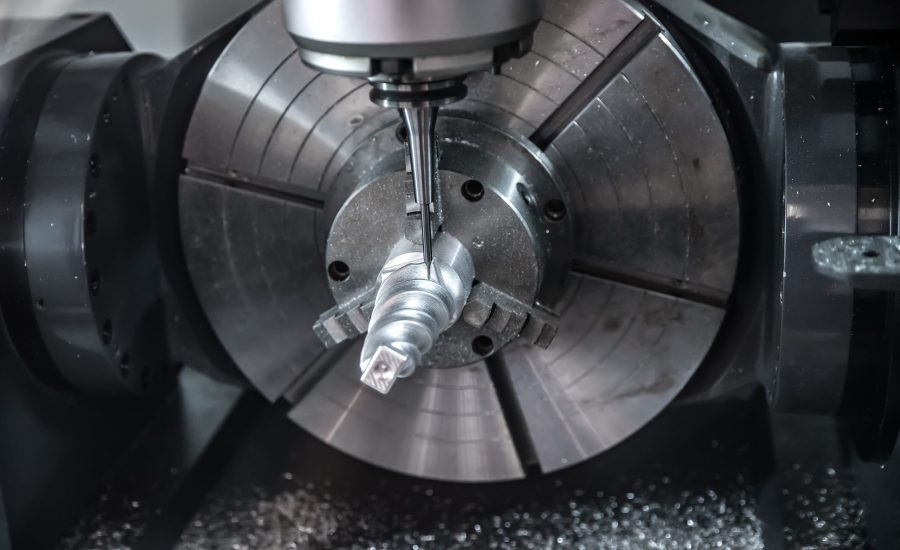 Nauwkeurig CNC draaien van een aluminium as met hoge precisie en strakke toleranties.